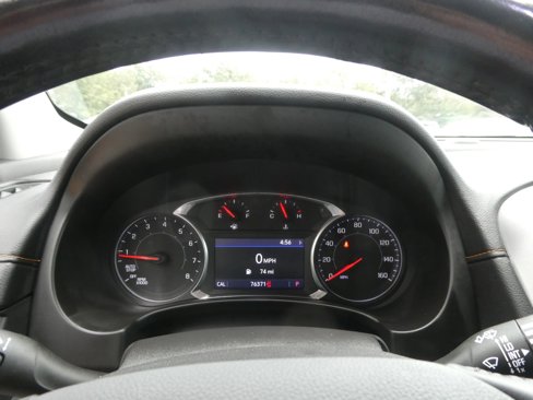 Used 2021 GMC Terrain SLT w/ Elevation Edition image 18