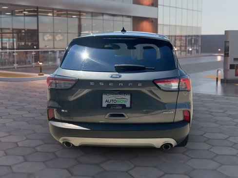 Used 2022 Ford Escape SE w/ Convenience Package image 5