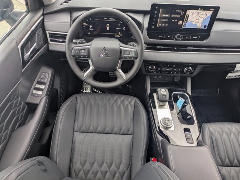 New 2025 Mitsubishi Outlander SEL image 17