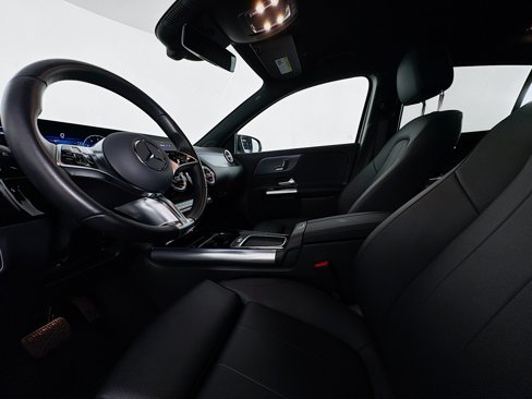 Used 2025 Mercedes-Benz GLA 250 image 20