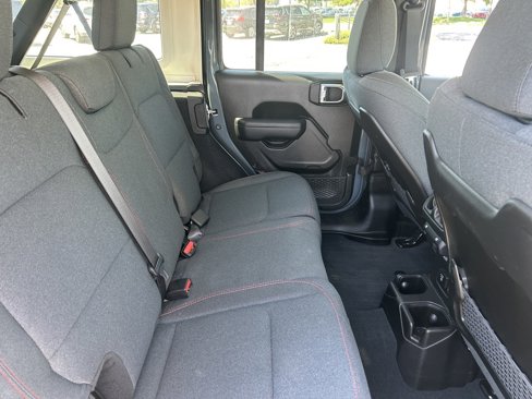 Used 2024 Jeep Wrangler Unlimited Rubicon w/ Safety Group image 34