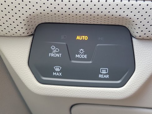 New 2026 Volkswagen Atlas SEL Premium R-Line image 24