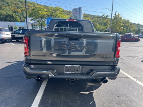 New 2026 RAM 1500 4x4 Crew Cab image 4