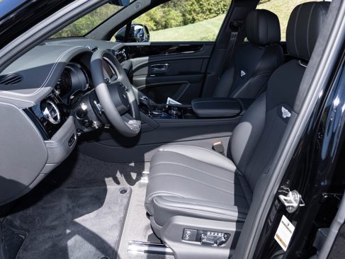 New 2025 Bentley Bentayga image 23