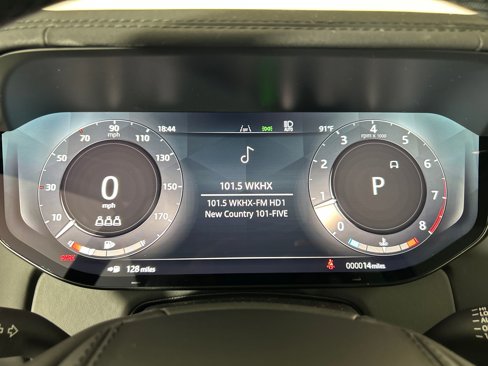 New 2025 Land Rover Range Rover SE image 16