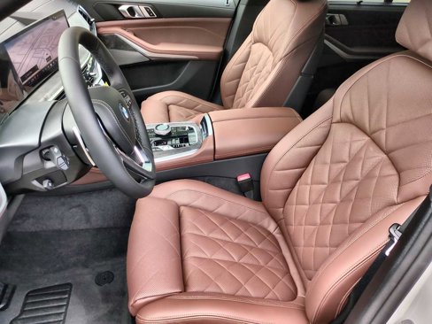 New 2026 BMW X5 xDrive50e w/ Executive Package image 16