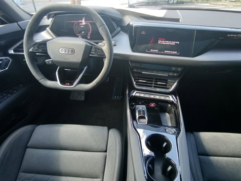 New 2026 Audi S e-tron GT Premium Plus image 19