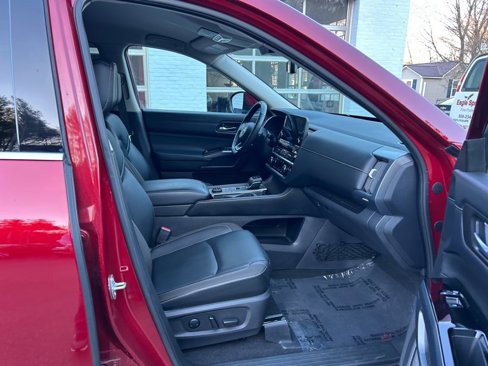 Used 2023 Nissan Pathfinder SL w/ Lighting Package (N92) image 8
