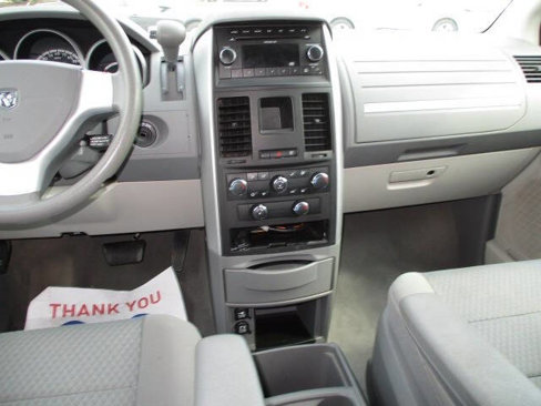 Used 2010 Dodge Grand Caravan SE w/ Climate Group image 23