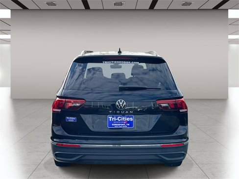 Used 2022 Volkswagen Tiguan S image 4