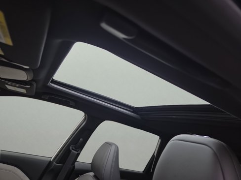 Certified 2025 Subaru Forester Limited image 8