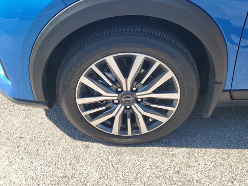 Certified 2024 Nissan Kicks SV w/ Interior Electronics Package image 4
