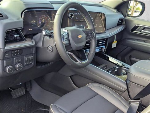 New 2026 Chevrolet Suburban Premier image 3