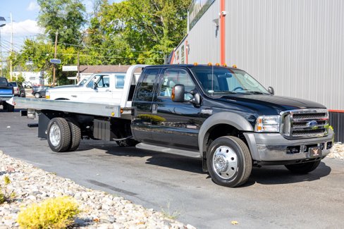 Used 2005 Ford F550 2WD Super Cab Super Duty image 1