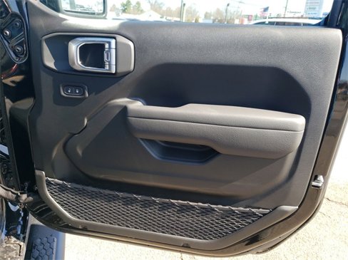New 2025 Jeep Wrangler Sport S image 34