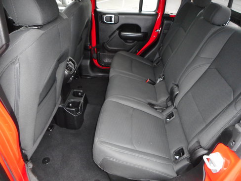 Used 2020 Jeep Gladiator Sport w/ Quick Order Package 24S image 17