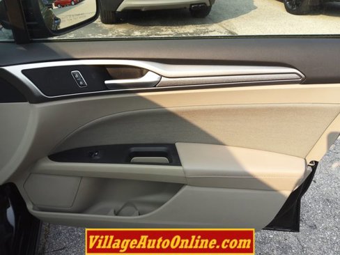 Used 2019 Ford Fusion SE image 35