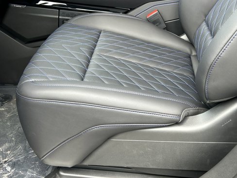 New 2026 Cadillac Escalade IQL Luxury image 22