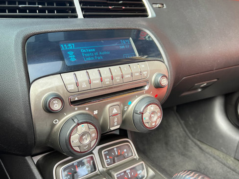 Used 2011 Chevrolet Camaro SS image 29