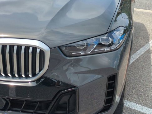 New 2026 BMW X5 xDrive50e w/ Executive Package image 10