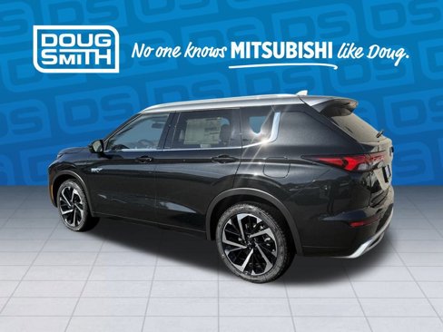 New 2025 Mitsubishi Outlander SEL image 2