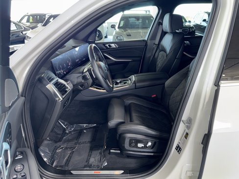 Certified 2025 BMW X5 xDrive40i w/ Climate Comfort Package image 19