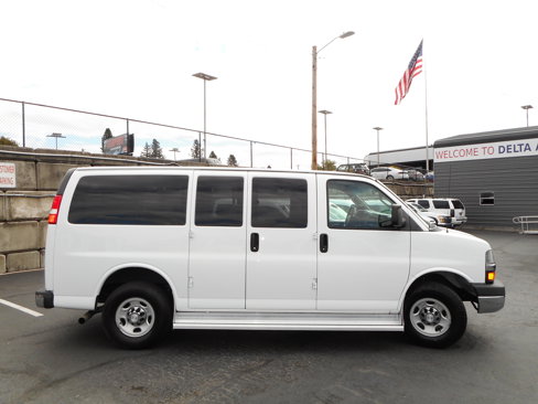 Used 2016 Chevrolet Express 3500 LT w/ LT Preferred Equipment Group image 6