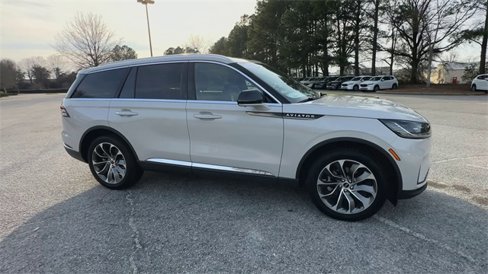 New 2025 Lincoln Aviator Reserve w/ Illumination Package image 2