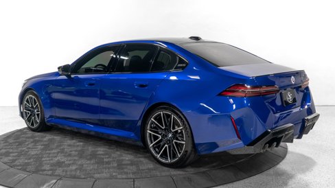Used 2026 BMW M5 w/ Executive Package image 4