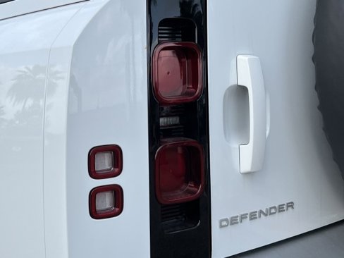 New 2025 Land Rover Defender 130 S image 10