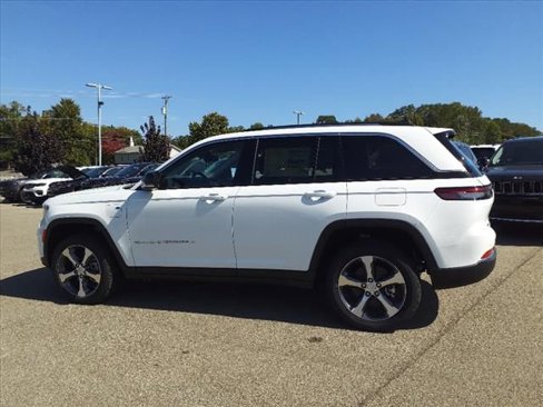 Used 2023 Jeep Grand Cherokee 4WD 4xe w/ Luxury Tech Group II image 7