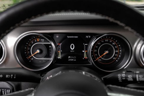 Used 2022 Jeep Wrangler Unlimited Sahara w/ Cold Weather Group image 30
