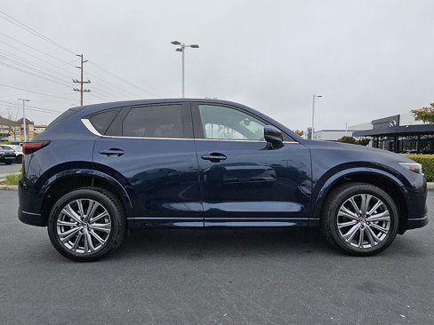 New 2025 MAZDA CX-5 Signature image 23