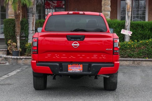 Used 2025 Nissan Frontier SV image 7