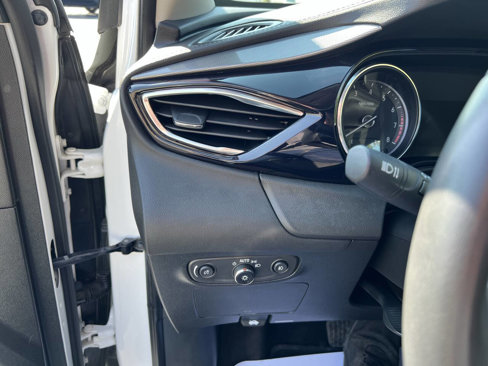 Used 2022 Buick Encore GX Preferred w/ Cold Weather Comfort Package image 16