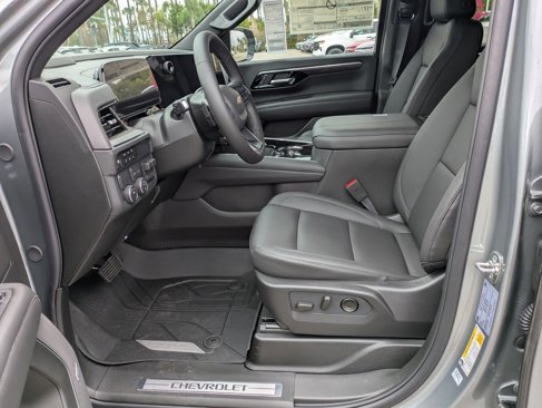 New 2026 Chevrolet Suburban LT image 11