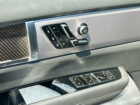 New 2026 Cadillac Vistiq Sport image 18