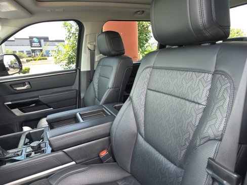 Used 2023 Toyota Tundra Limited image 12