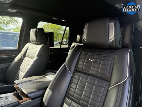 Used 2022 Cadillac Escalade Sport Platinum image 14