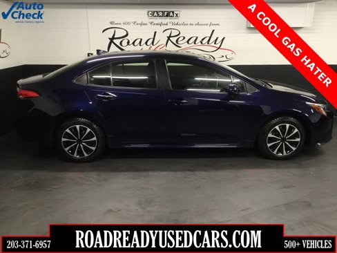 Used 2021 Toyota Corolla LE image 1