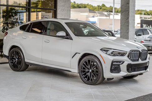 Used 2022 BMW X6 xDrive40i w/ M Sport Package image 4