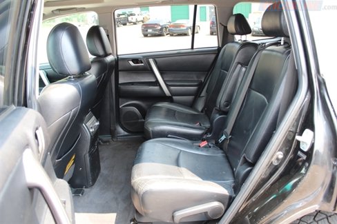 Used 2013 Toyota Highlander 4WD image 24