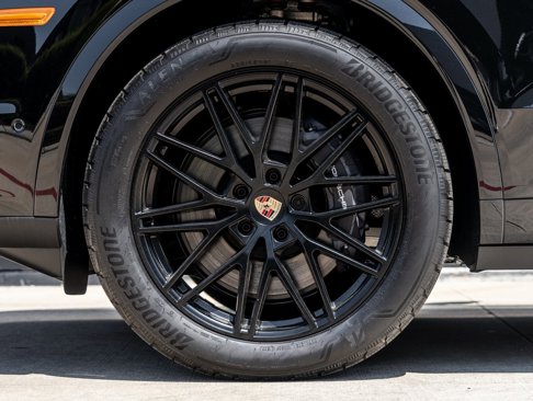 New 2026 Porsche Cayenne Coupe image 15