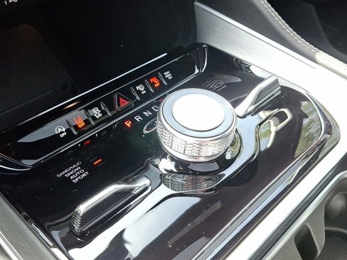 New 2025 Jeep Wagoneer Series II image 8