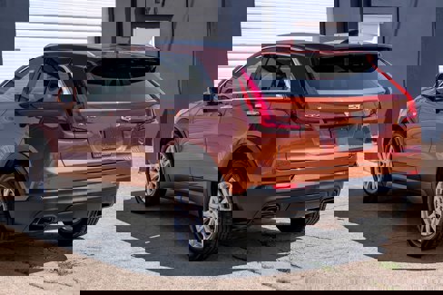 Used 2019 Cadillac XT4 Luxury w/ Cold Weather Package image 14