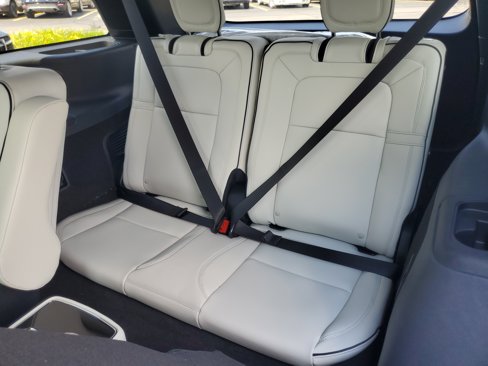 New 2025 Lincoln Aviator Black Label w/ Jet Appearance Package image 28