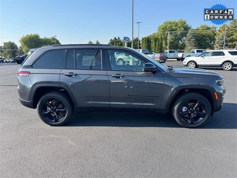 Used 2024 Jeep Grand Cherokee Limited w/ Black Appearance Package image 2