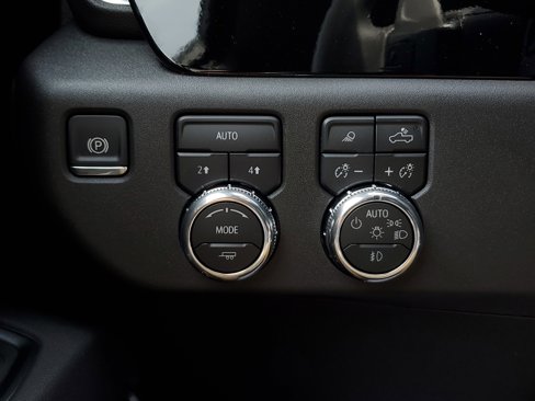 New 2026 GMC Sierra 1500 SLT w/ SLT Premium Package image 33
