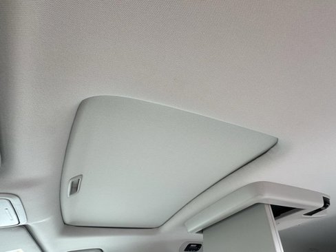 New 2026 Honda Odyssey Touring image 11