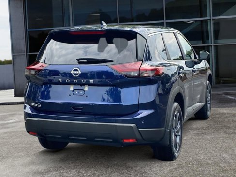 New 2026 Nissan Rogue SV image 7